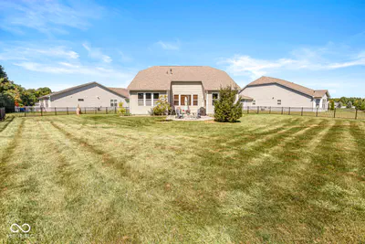 9627 Summerton Drive, Fishers - 45