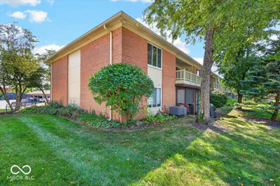 528 Hunters Drive, Carmel - 32