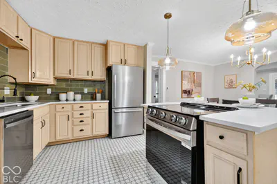 4710 Winthrop Avenue, Indianapolis - 12