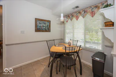 541 Hunters Drive, Carmel - 13