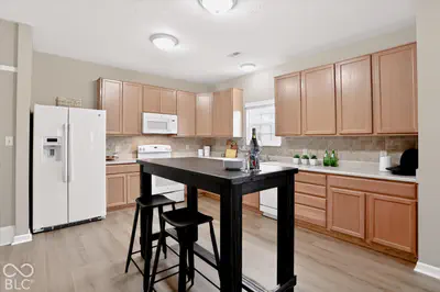 707 Prospector Drive, Greenfield - 19