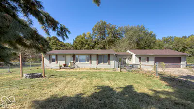 9545 Bono Road, Terre Haute - 38