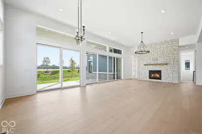19632 Chatsworth Boulevard, Westfield - 8