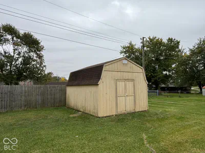 210 Hillside Drive, Hartford City - 6