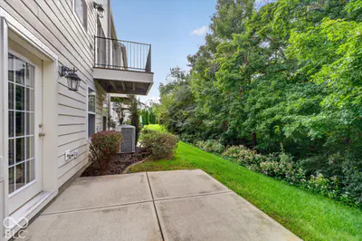 9013 Mercer Drive, Fishers - 28