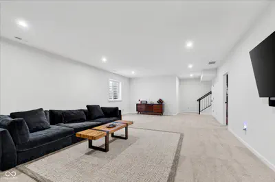 128 Creststone Boulevard, Westfield - 26