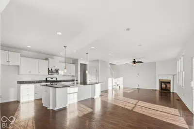 5281 Crowley Parkway, Whitestown - 8