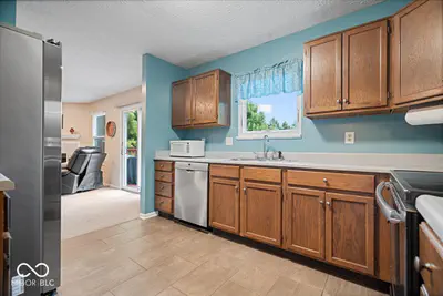 10828 Sedgegrass Drive, Indianapolis - 8