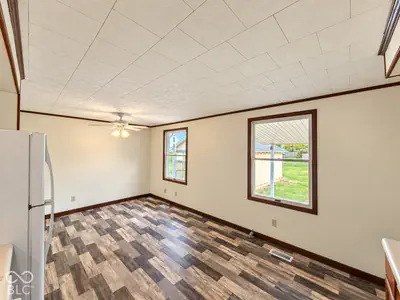 214 E Plum Street, Linden - 11