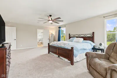 12248 Hawks Nest Drive, Fishers - 35