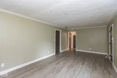 10045 Balfer Drive, Fortville - 13