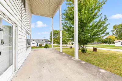 703 E Walnut, Frankton - 4