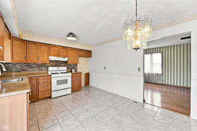 6730 Michigan Road, Fairland - 8