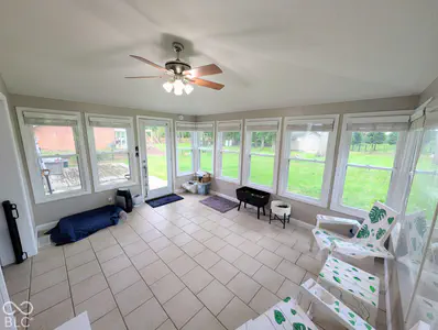 1640 South, Columbus - 11