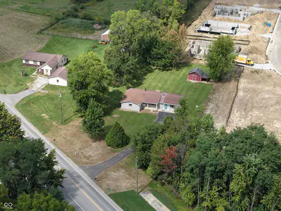 16122 Southeastern Parkway, Fortville - 24