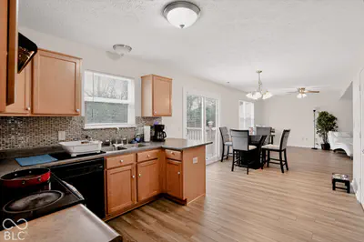 11915 Newcastle Drive, Indianapolis - 18