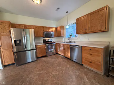 1360 Evergreen Drive, Greenfield - 19