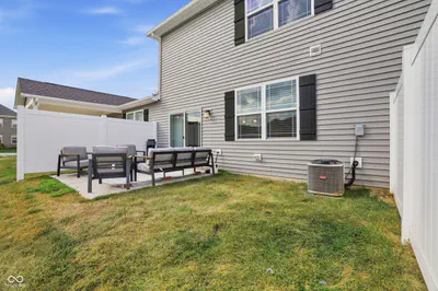 6387 Wasco Drive, Whitestown - 25