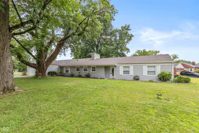 831 North Drive, Seymour - 2