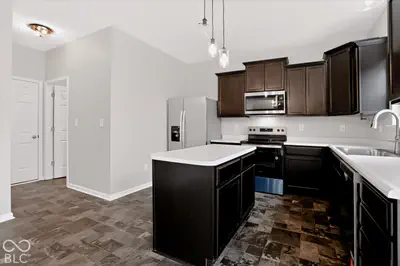 7803 Housefinch Lane, Indianapolis - 18