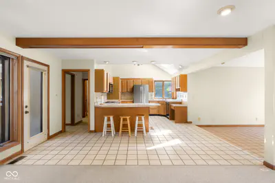 1058 Junco Drive, Columbus - 18