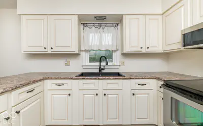 10997 Co Rd 800 N, Seymour - 43
