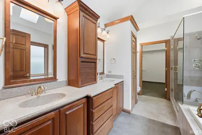 109 Jade Drive, Yorktown - 31