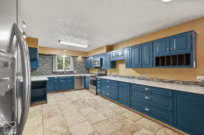2500 S Edgewood Cove, Martinsville - 11
