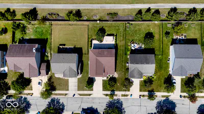 11888 Geyser Court, Fishers - 46