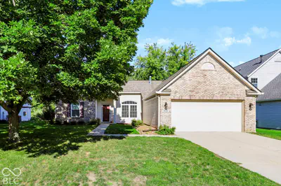 6498 Glenwood Trace, Zionsville