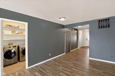 8233 Crackling Lane, Indianapolis - 8