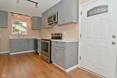 328 Hancook Road, Plainfield - 12