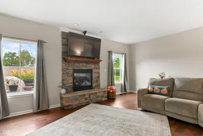 12248 Hawks Nest Drive, Fishers - 20