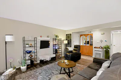 8158 Shorewalk Drive, Indianapolis - 12