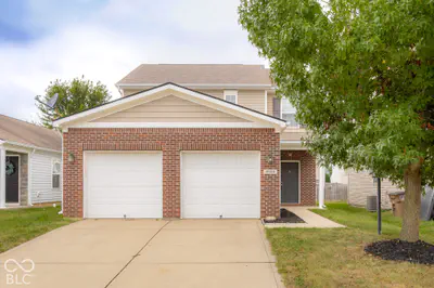 2322 Middle View Drive, Columbus