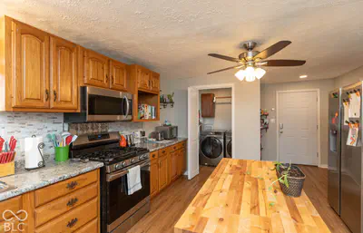 1003 Center Street, Seymour - 8
