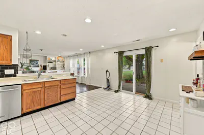 115 Cove, Fortville - 18