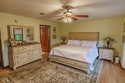 1580 E Garnett Drive, Frankfort - 29