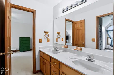 1595 400, Greenfield - 28