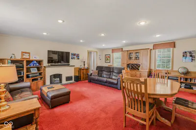 1406 Laurel Drive, Columbus - 23