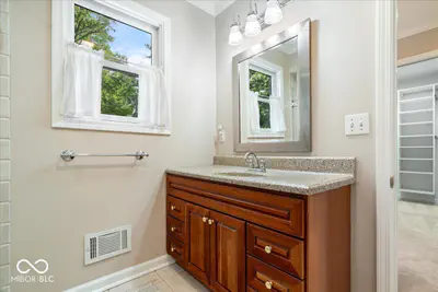 11715 Rolling Springs Drive, Carmel - 32