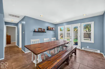 1602 Crescent Drive, Columbus - 23