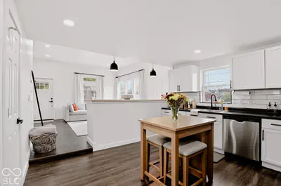 53 W Pearl Street, Greenwood - 8