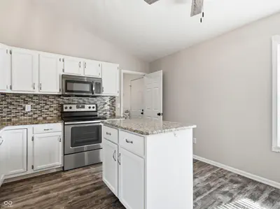 444 E Pine Ridge Drive, Westfield - 9