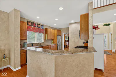 1720 Bentbrook Drive, Avon - 17