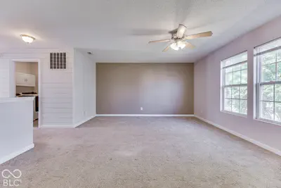 10908 Firefly Circle, Indianapolis - 26