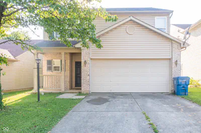 8204 Lake Tree Lane, Indianapolis