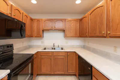 5612 Blairwood Drive, Indianapolis - 10