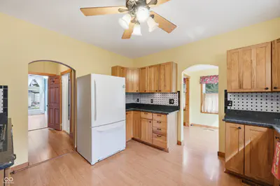 225 Franklin Street, Knightstown - 17