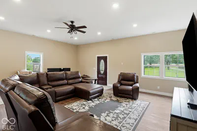 604 5th Street, Burlington - 9